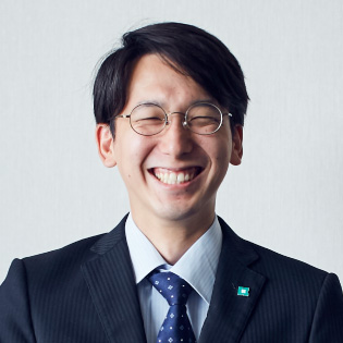 本社 営業課 小林 俊一